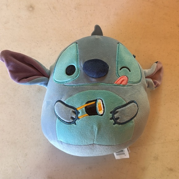 Squishmallows Disney 8” Stitch w/ Sushi - Picture 4 of 9